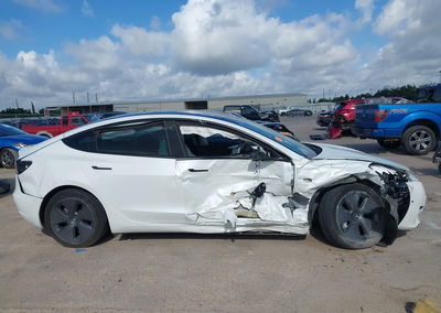 2022 Tesla Model 3 Rear-wheel Drive, uszkodzenie: Prawy bok, Iaai lot 45578828, zdjęcie 12 z 17