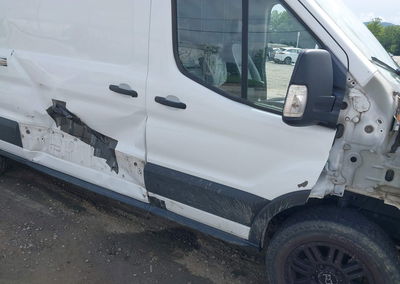 2020 Ford Transit-350 Cargo Van, daño Lateral derecho, Iaai lote 45336207, foto 17 de 19