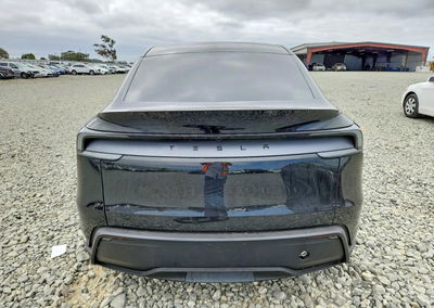 2026 Tesla Model Y, daño Frontal, Copart lote 66842926, foto 6 de 15