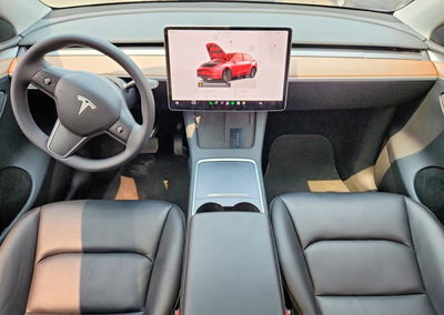 2023 Tesla Model Y, daño Lateral, Copart lote 60638606, foto 8 de 12