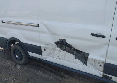 2020 Ford Transit-350 Cargo Van, daño Lateral derecho, Iaai lote 45336207, foto 18 de 19
