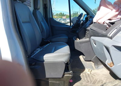 2019 Ford Transit-250, uszkodzenie: Przód, Iaai lot 46296519, zdjęcie 5 z 16