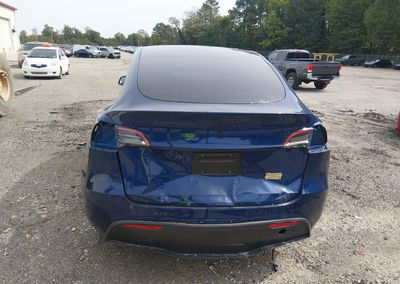 2021 Tesla Model Y Long Range Dual Motor All-wheel Drive, daño Trasero, Iaai lote 46187267, foto 17 de 19