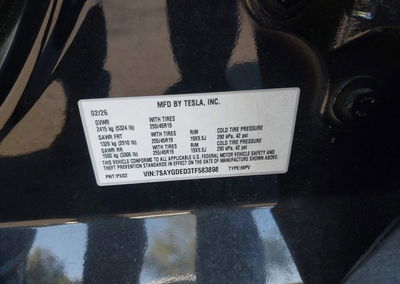 2026 Tesla Model Y Premium Rear-wheel Drive/rear-wheel Drive, daño Front & Rear, Iaai lote 46269938, foto 9 de 24
