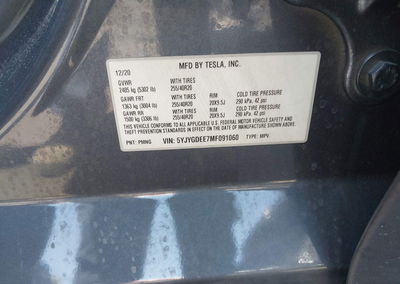 2021 Tesla Model Y Long Range Dual Motor All-wheel Drive, uszkodzenie: Prawy bok, Iaai lot 46129868, zdjęcie 9 z 19