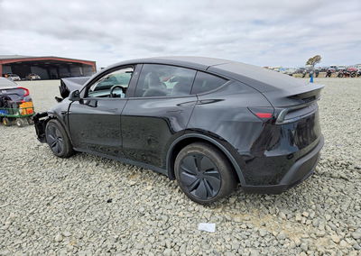 2026 Tesla Model Y, daño Frontal, Copart lote 66842926, foto 2 de 15