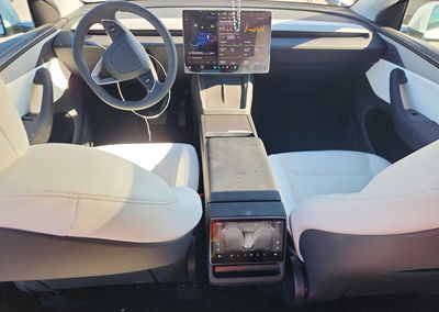 2026 Tesla Model Y, пошкодження: Передня частина, Copart лот 67606206, фото 8 з 14
