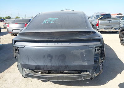 2026 Tesla Model Y All-wheel Drive/long Range Launch Series/premium All-wheel Drive, daño Suspensión, Iaai lote 45905223,