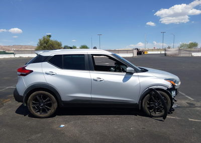 2020 Nissan Kicks Sv Xtronic Cvt, Front End damage, Iaai lot 45709199, photo 14 of 17