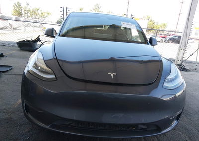 2021 Tesla Model Y Long Range, Rear damage, Iaai lot 46148711, photo 12 of 16