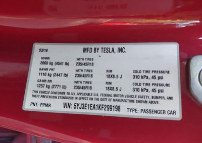 2019 Tesla Model 3 Long Range/mid Range/standard Range/standard Range Plus, daño Left & Right Side, Iaai lote 46119317,