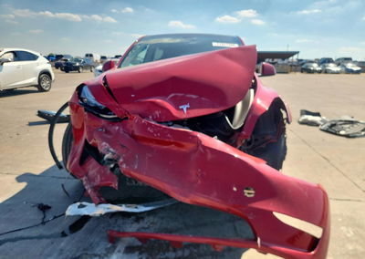 2023 Tesla Model Y, daño Frontal, Copart lote 72978706, foto 10 de 26