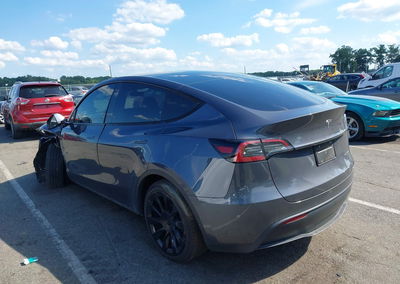 2023 Tesla Model Y Awd/long Range Dual Motor All-wheel Drive, Left Side damage, Iaai lot 45920474, photo 3 of 15