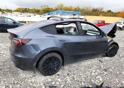 2021 Tesla Model Y, daño Frontal, Copart lote 73173396, foto 3 de 15