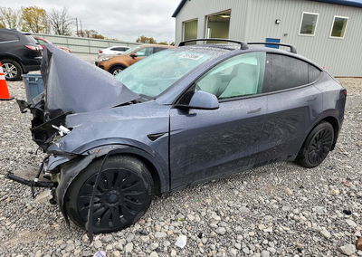 2021 Tesla Model Y, daño Frontal, Copart lote 73173396