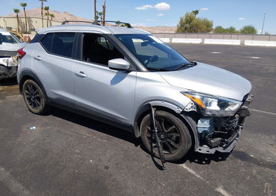 2020 Nissan Kicks Sv Xtronic Cvt, daño Frontal, Iaai lote 45709199