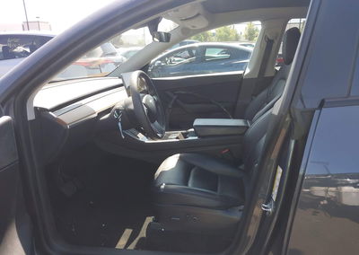 2021 Tesla Model Y Long Range Dual Motor All-wheel Drive, uszkodzenie: Prawy bok, Iaai lot 46129868, zdjęcie 5 z 19