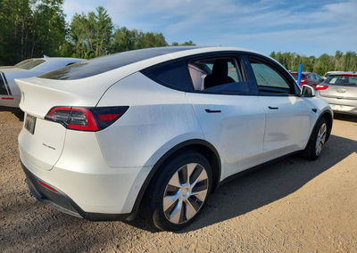 2022 Tesla Model Y, uszkodzenie: Bok, Copart lot 64950876, zdjęcie 3 z 14