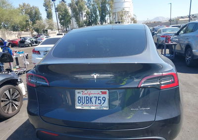 2021 Tesla Model Y Long Range Dual Motor All-wheel Drive, uszkodzenie: Prawy bok, Iaai lot 46129868, zdjęcie 17 z 19