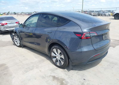 2023 Tesla Model Y, daño Frontal, Iaai lote 45880622, foto 3 de 17