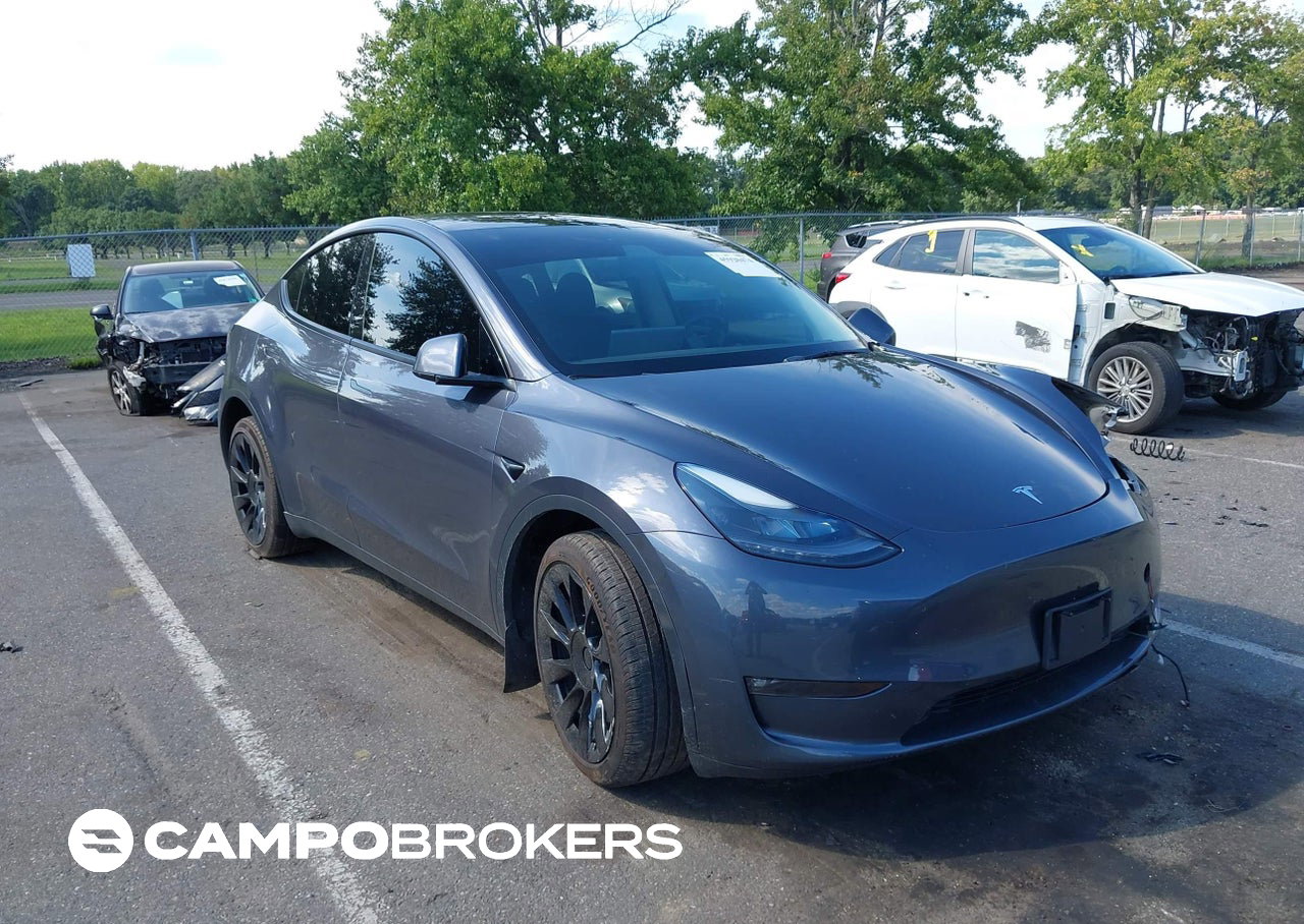2023 Tesla Model Y Awd/long Range Dual Motor All-wheel Drive, Left Side damage, Iaai lot 45920474