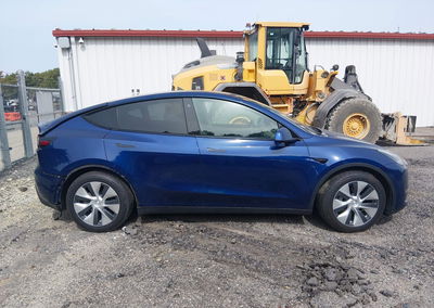 2021 Tesla Model Y Long Range Dual Motor All-wheel Drive, daño Trasero, Iaai lote 46187267, foto 14 de 19