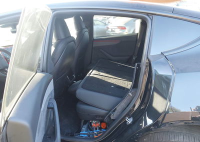 2026 Tesla Model Y Premium Rear-wheel Drive/rear-wheel Drive, daño Front & Rear, Iaai lote 46269938, foto 8 de 24