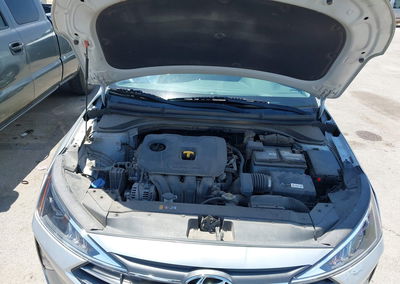 2019 Hyundai Elantra Sel, daño Frontal izquierdo, Iaai lote 45288575, foto 10 de 17