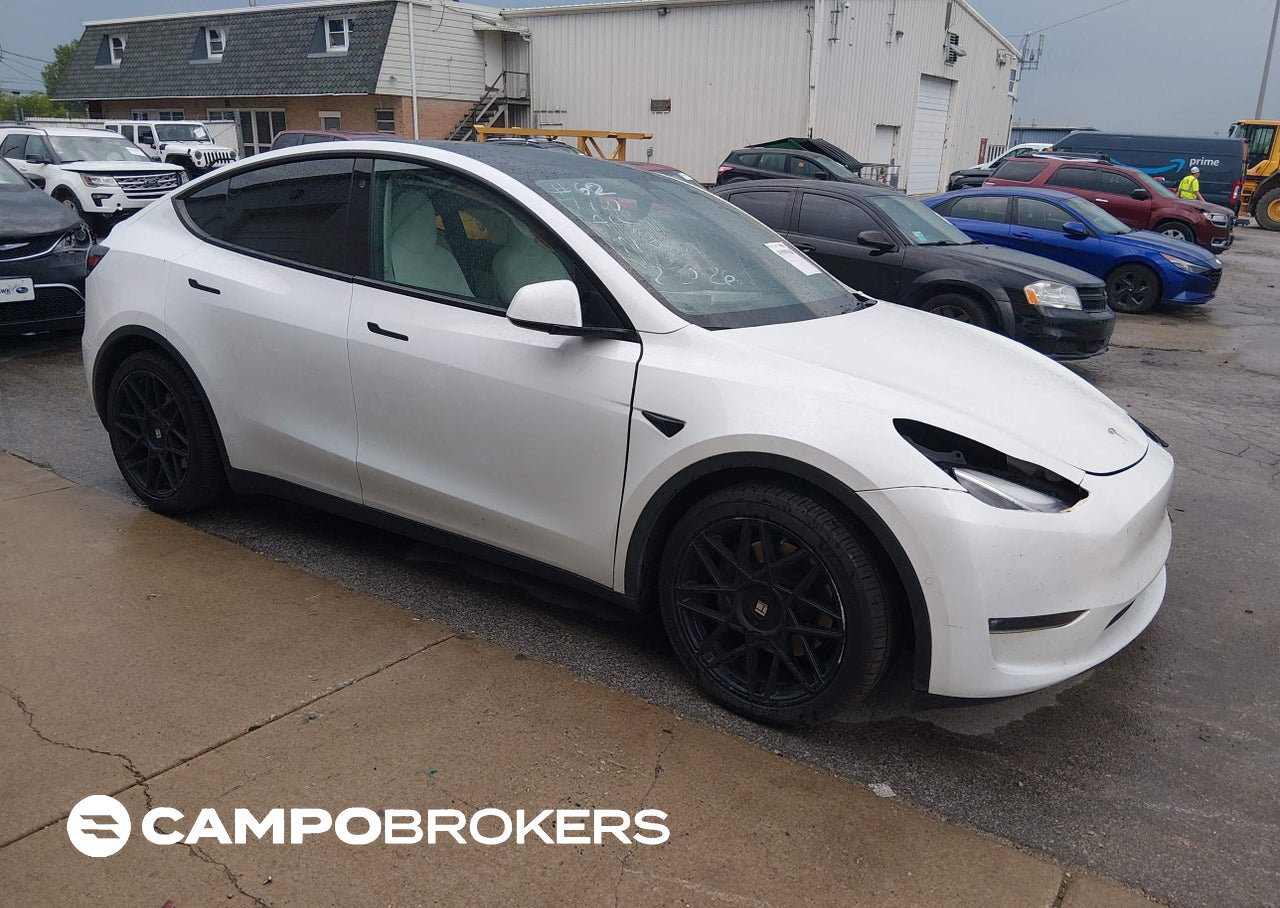2022 Tesla Model Y Long Range Dual Motor All-wheel Drive, uszkodzenie: Lewy przód, Iaai lot 45999368
