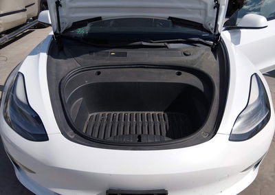 2021 Tesla Model 3 Standard Range Plus Rear-wheel Drive, uszkodzenie: Tył, Iaai lot 45912638, zdjęcie 10 z 19