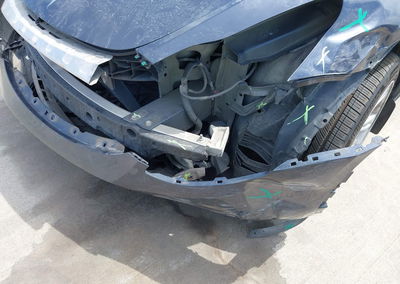 2023 Tesla Model Y, daño Frontal, Iaai lote 45880622, foto 6 de 17
