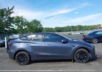 2023 Tesla Model Y Awd/long Range Dual Motor All-wheel Drive, Left Side damage, Iaai lot 45920474, photo 12 of 15