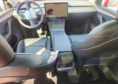2023 Tesla Model Y, daño Frontal, Copart lote 72978706, foto 14 de 26
