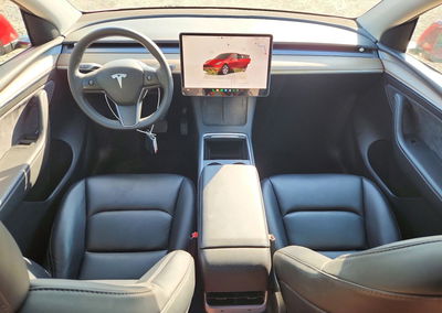 2023 Tesla Model Y, daño Trasero, Copart lote 71690056, foto 8 de 13