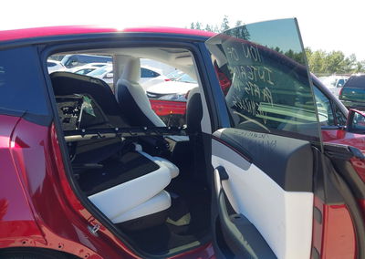 2026 Tesla Model Y All-wheel Drive/long Range Launch Series/premium All-wheel Drive, Rear damage, Iaai lot 45710310, photo