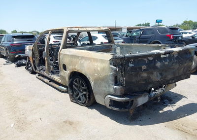 2025 Chevrolet Silverado 1500, Exterior Burn damage, Iaai lot 45685124, photo 3 of 11