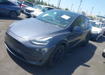 2021 Tesla Model Y Long Range Dual Motor All-wheel Drive, uszkodzenie: Prawy bok, Iaai lot 46129868, zdjęcie 2 z 19