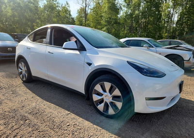 2022 Tesla Model Y, uszkodzenie: Bok, Copart lot 64950876, zdjęcie 4 z 14