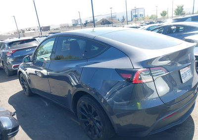 2021 Tesla Model Y Long Range Dual Motor All-wheel Drive, uszkodzenie: Prawy bok, Iaai lot 46129868, zdjęcie 15 z 19