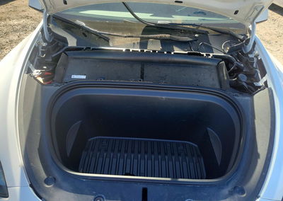 2023 Tesla Model Y, daño Frontal, Copart lote 72954626, foto 12 de 13