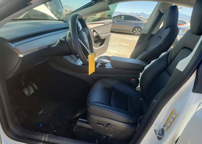 2023 Tesla Model Y, daño Frontal, Copart lote 72954626, foto 7 de 13