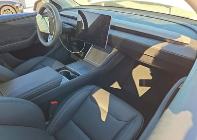 2026 Tesla Model Y, daño Frontal, Copart lote 70558896, foto 8 de 14