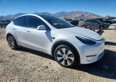 2023 Tesla Model Y, daño Frontal, Copart lote 72954626, foto 4 de 13