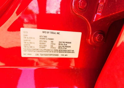 2023 Tesla Model Y, daño Frontal, Copart lote 67270466, foto 14 de 16