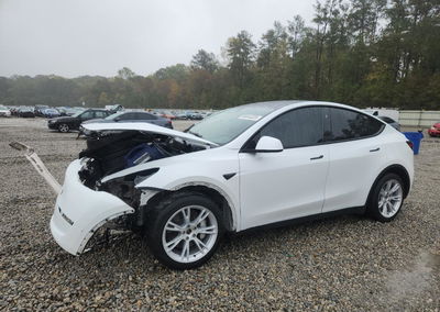 2023 Tesla Model Y, Front End damage, Copart lot 90444325