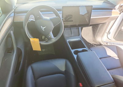 2023 Tesla Model Y, daño Frontal, Copart lote 72954626, foto 8 de 13