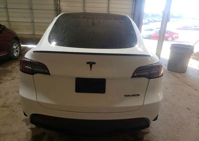 2023 Tesla Model Y, uszkodzenie: Bok, Copart lot 74308046, zdjęcie 6 z 15