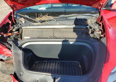 2022 Tesla Model Y, daño Frontal, Copart lote 68911546, foto 11 de 12
