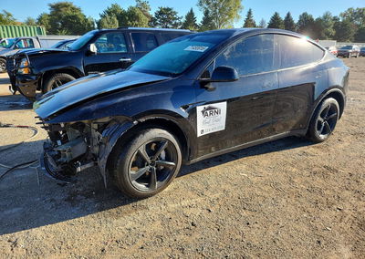 2026 Tesla Model Y, daño Frontal, Copart lote 71455916