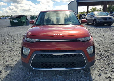 2022 Kia Soul Lx, daño Lateral, Copart lote 69733146, foto 5 de 16